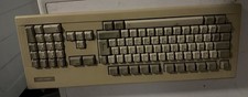 Commodore AMIGA 2000 Hi-Tek