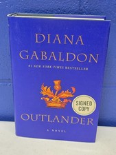 Outlander (2015 Delacorte) –