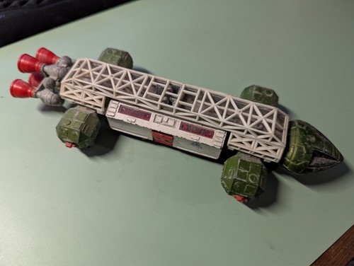 Space 1999 eagle - space, w/transporter