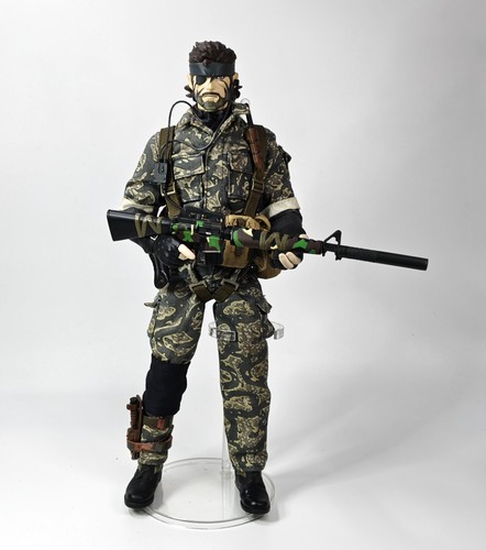 Medicom toy metal gear - toy,