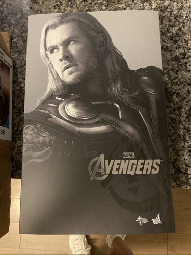Hot toys marvel the - toys, avengers
