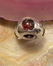TROLLBEADS Rare 3 Garnets &