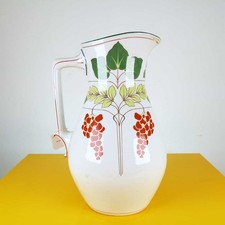 Elegante brocca in ceramica
