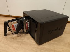 NAS Synology DS1511+ con 2 x