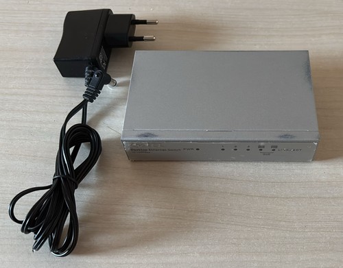 Switch zyxel es105a porte - switch,