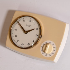 Vecchio orologio da cucina