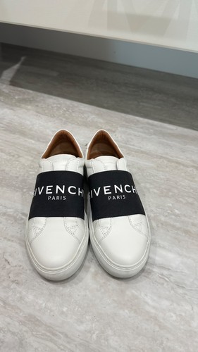 Givenchy strap urban street - givenchy,