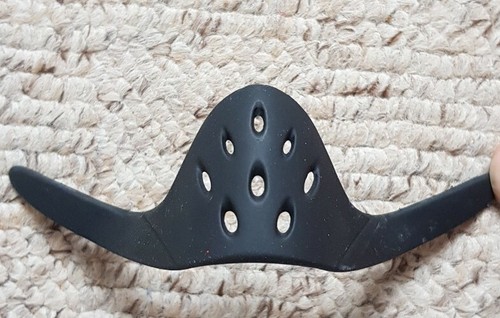 Nuova mezza maschera nera