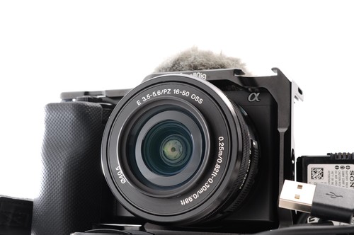 Kit fotocamera mirrorless sony - kit,