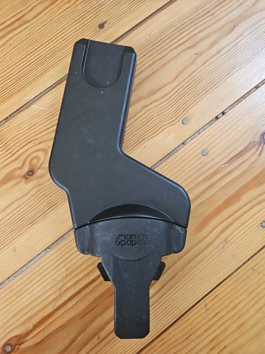 Adattatore per seggiolino auto