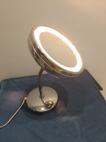 Lampada tavolo con - da,