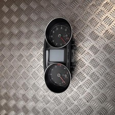 2016 Volkswagen Polo MPH KM/H