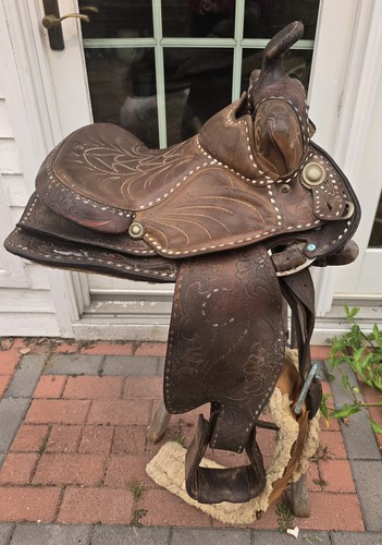 Circle brand western saddle - circle, y