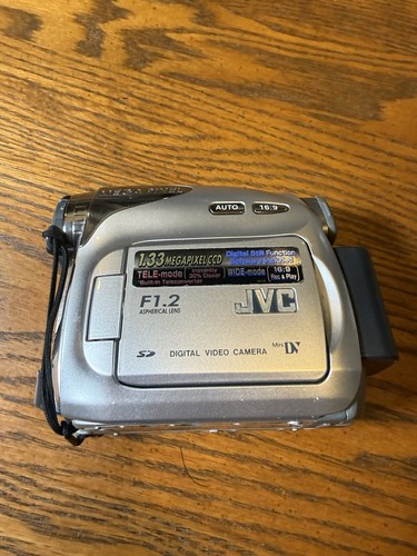 Jvc d650u videocamera - gr-d650u,