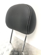 Poggiatesta anteriore destro