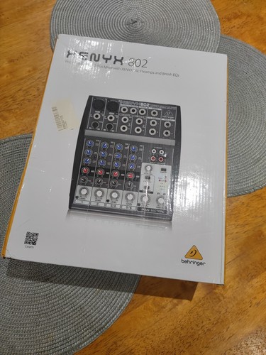Behringer xenyx 802 mixer - behringer,