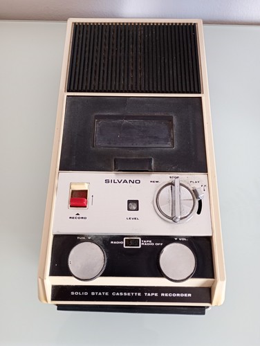 Registratore cassette - a,