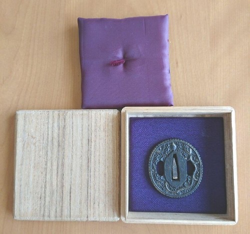 Tsuba per - spada),