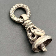 Leonard Kamhout Gru Bell