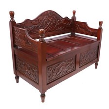 Cassapanca in legno di mogano lavorata a mano con intagli stile neocoloniale