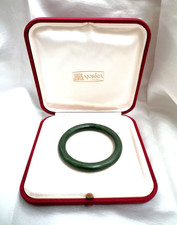 BELLISSIMO ANTICO BRACCIALE AD ANELLO IN AUTENTICA GIADA VERDE, CINA, 1900.