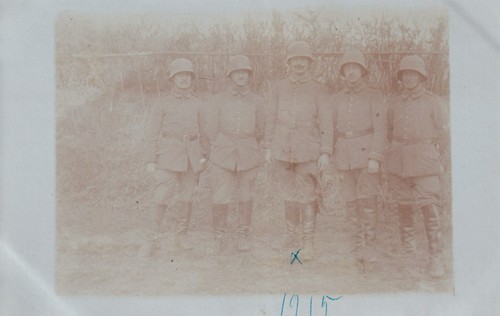 Foto soldaten mit - ak,