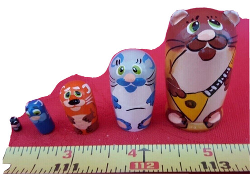 Gatto con bambola - , nido