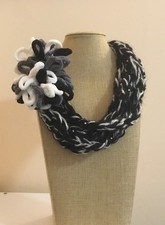 Sciarpa collana, scaldacollo, collana fatta a mano, sciarpa misto lana