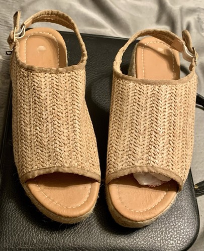 Sandali con zeppa - con,