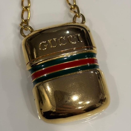 Collana con ciondolo vintage