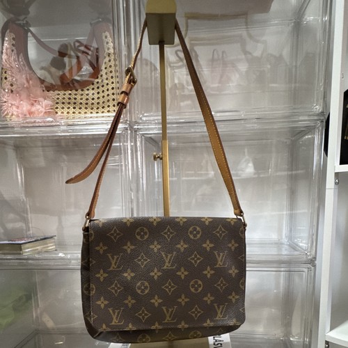 Louis vuitton brown monogram - louis,