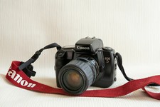 reflex analogica Canon Eos 5 con zoom 35-135