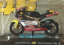 Modellino Moto GP Valentino Rossi 1:18 APRILIA RSW 250 World Champion 1999 (17)