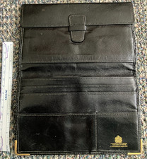Portafoglio LAUNER LONDON pelle nera sei carte bifold libretto assegni fatto a mano lusso