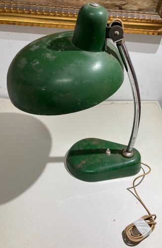 DESIGN-MODERNISM-DESK