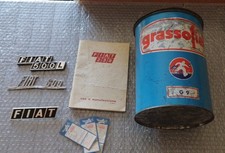 lotto auto fregio stemma logo fiat 600 e 500 + latta grassofiat + libr fiat 238 