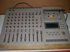TASCAM PORTASTUDIO 488 REGISTRATORE A NASTRO 8 TRACCE