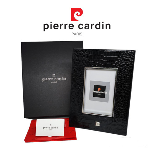 Cornice pierre cardin - pierre,