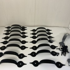 Set di 17 estraibili per armadietti e cassetti in ferro martellato nero stile antico liberty