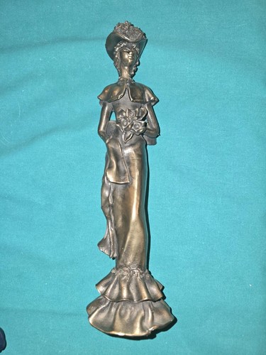 Vecchia statuina metallo