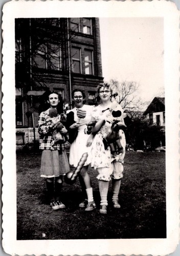Foto epoca 1948 tre - 1948, ragazze