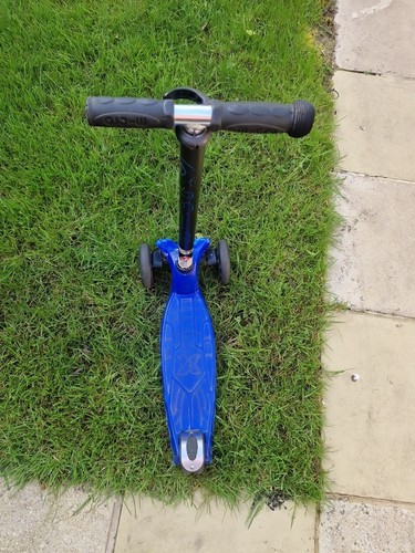Micro scooter maxi deluxe - micro,