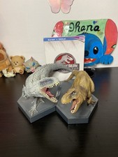 Statue T-Rex E Indominus Rex Universal Studio 2015