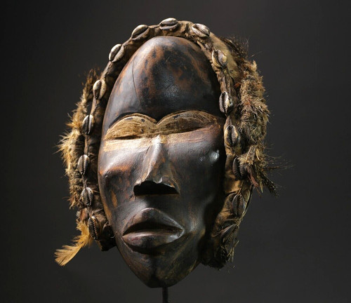 Maschera facciale tribale