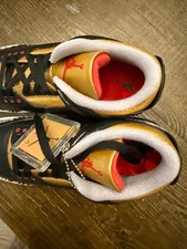 AJ3 nero/rosso/oro taglia