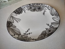 Piatto da servizio bianco e