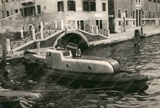 VENEZIA Barca nel canale Motore Bolinders Ennio Bonaldo Fotografia