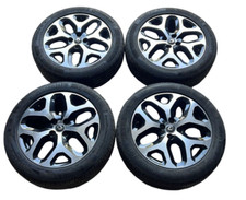 Cerchi in lega con gomme Renault Captur 205/55/R17
