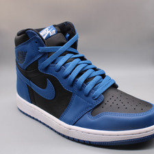Air Jordan 1 Mid Hyper Royal