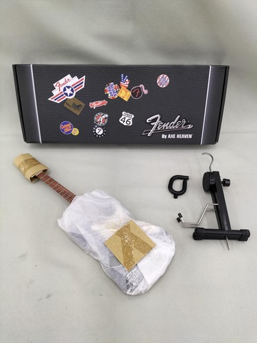 Modellino chitarra fender - modellino,